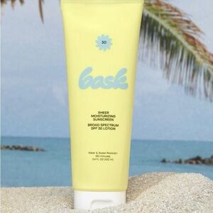 Sheer Moisturizing Sunscreen SPF 30 - Yellow